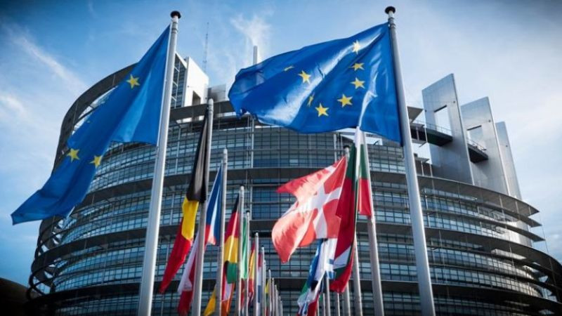 Европарламентът затяга мерките срещу изкуствения интелект